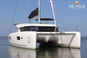 Lagoon 42 preowned for sale