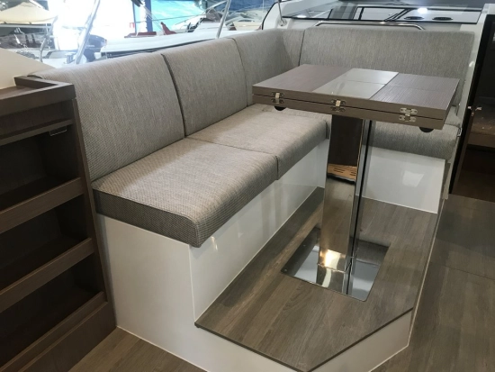 Sealine C390V neuf à vendre