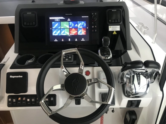 Sealine C390V neuf à vendre