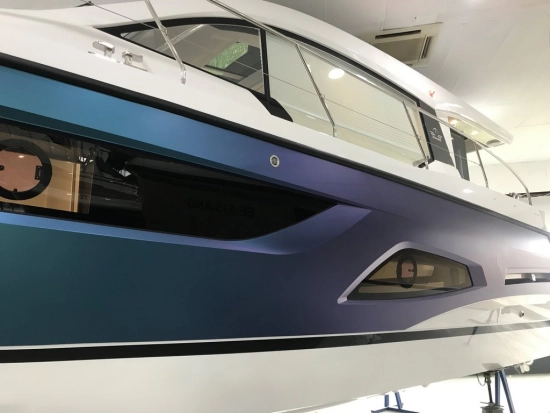 Sealine C390V neuf à vendre