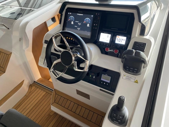 Sealine S390 neuf à vendre