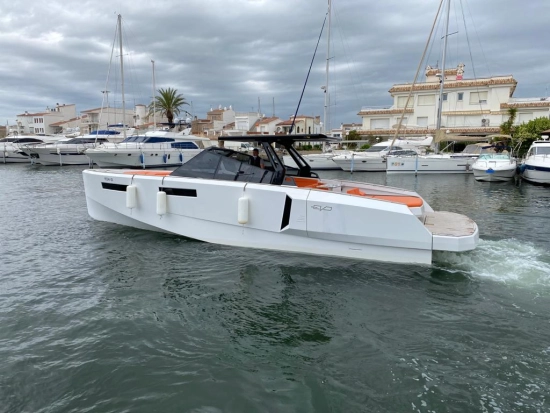 Evo Yachts R4 d’occasion à vendre