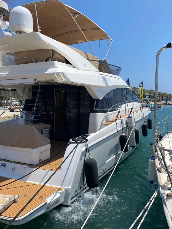 Bavaria Yachts Virtess 420 FLY d’occasion à vendre