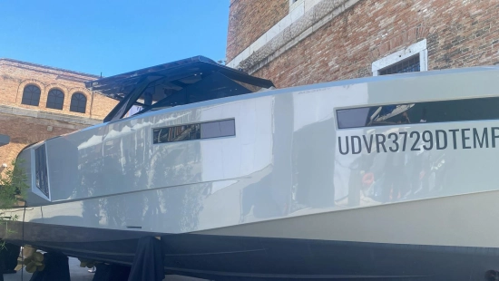 Evo Yachts R4 WA neuf à vendre