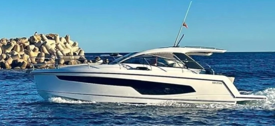 Sealine S335 d’occasion à vendre