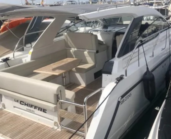 Sealine S335 d’occasion à vendre