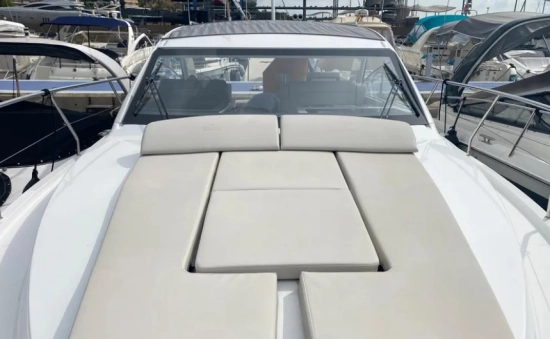 Sealine S335 d’occasion à vendre