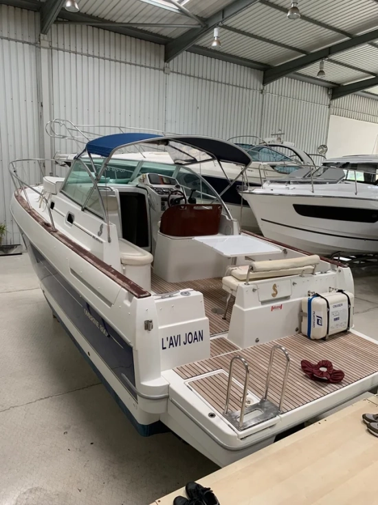 Beneteau Ombrine 800 preowned for sale