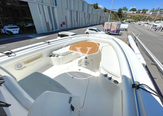 Boston Whaler 320 Outrage preowned for sale