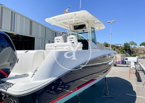 Boston Whaler 320 Outrage preowned for sale