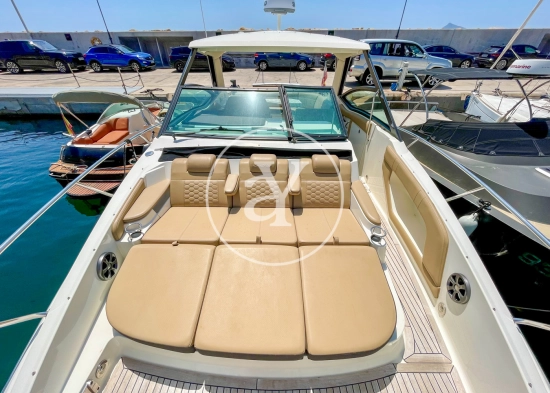 Sea Ray Sundancer 320 preowned for sale