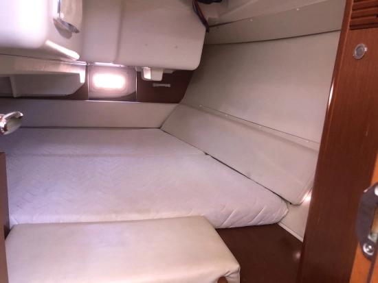 Beneteau Oceanis 34 preowned for sale