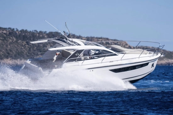 Sealine S330 d’occasion à vendre