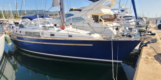 Beneteau Oceanis 44 CC preowned for sale