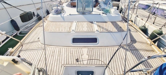 Beneteau Oceanis 44 CC preowned for sale