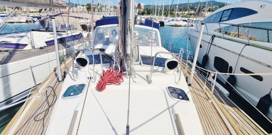 Beneteau Oceanis 44 CC preowned for sale