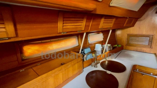 Jeanneau Voyage 12.50 preowned for sale