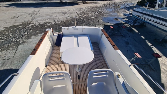 Beneteau ombrine 700 preowned for sale