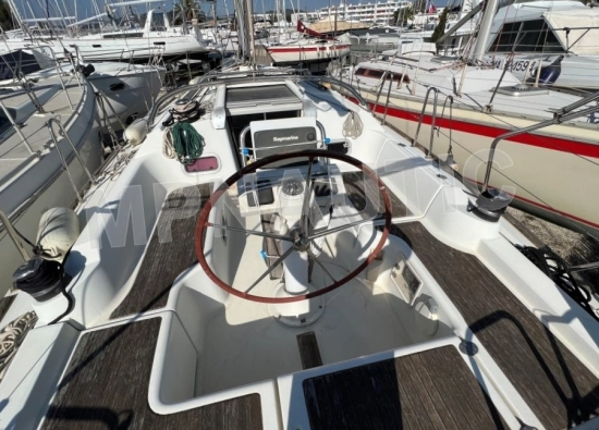 Beneteau Oceanis 31 preowned for sale