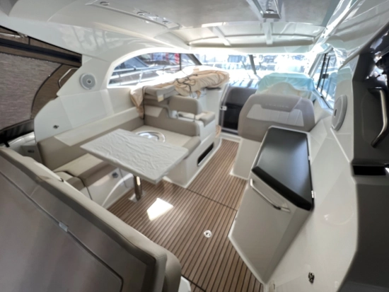 Jeanneau LEADER 36 SPORTOP gebraucht zum verkauf