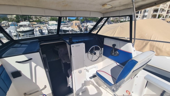 Bayliner 2452 preowned for sale