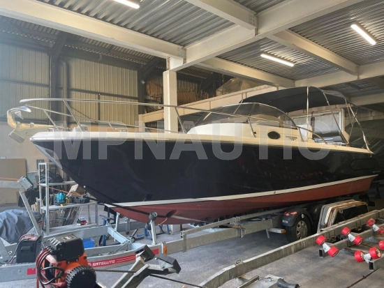 CANTIERI CAPELLI ITALIE Cerri Marine 28 gebraucht zum verkauf