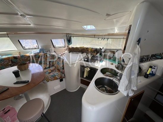 Fountaine Pajot Athena 38 gebraucht zum verkauf