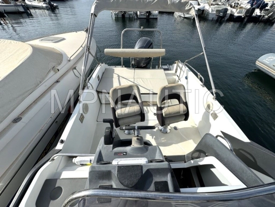 Beneteau Flyer 6.6 Sundeck gebraucht zum verkauf