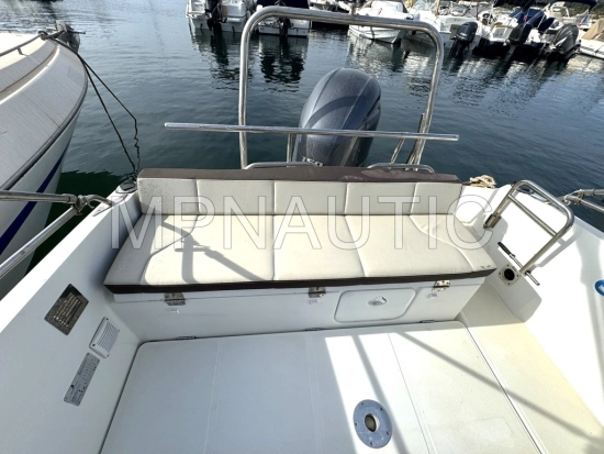 Beneteau Flyer 6.6 Sundeck gebraucht zum verkauf