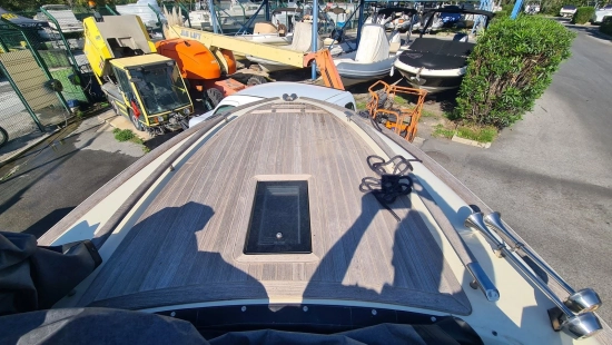 Chris Craft corsair 25 preowned for sale