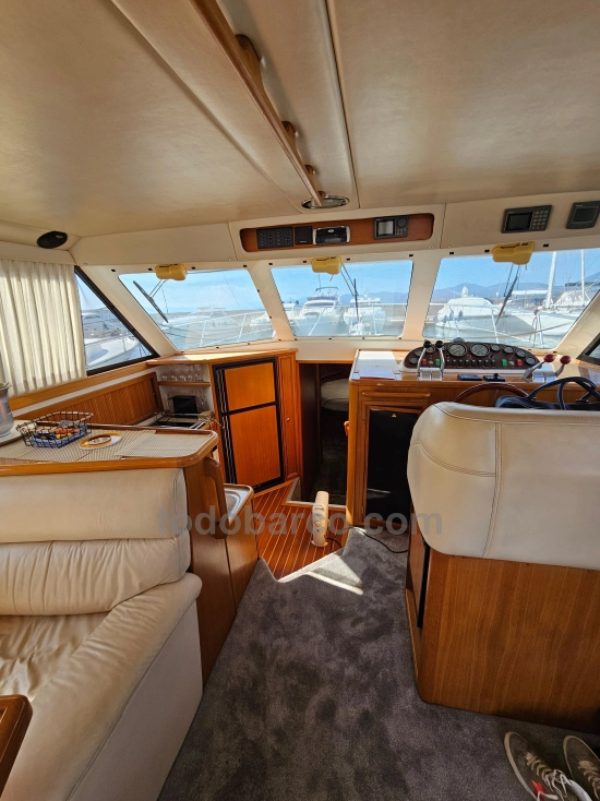 Riviera 43 Flybridge preowned for sale