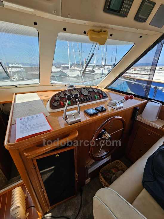 Riviera 43 Flybridge preowned for sale