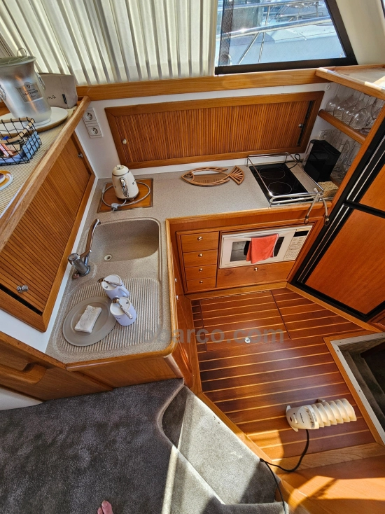 Riviera 43 Flybridge preowned for sale