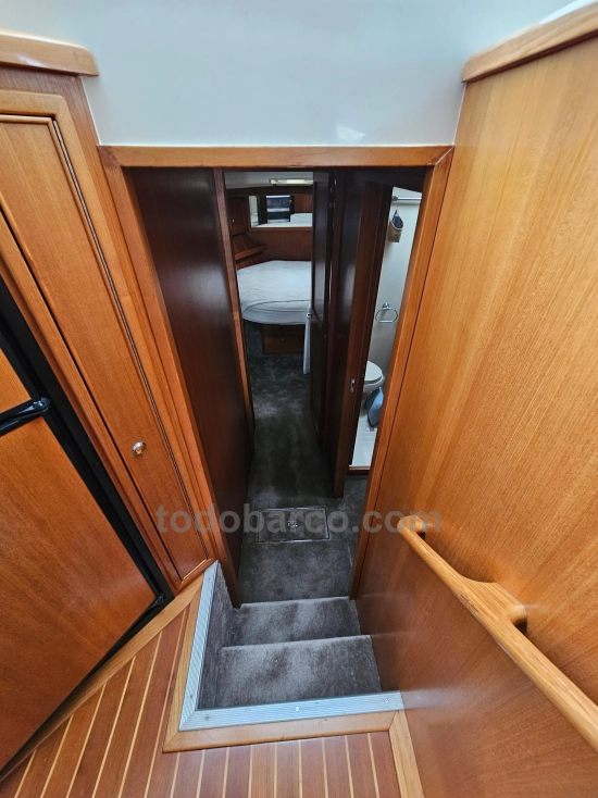 Riviera 43 Flybridge preowned for sale