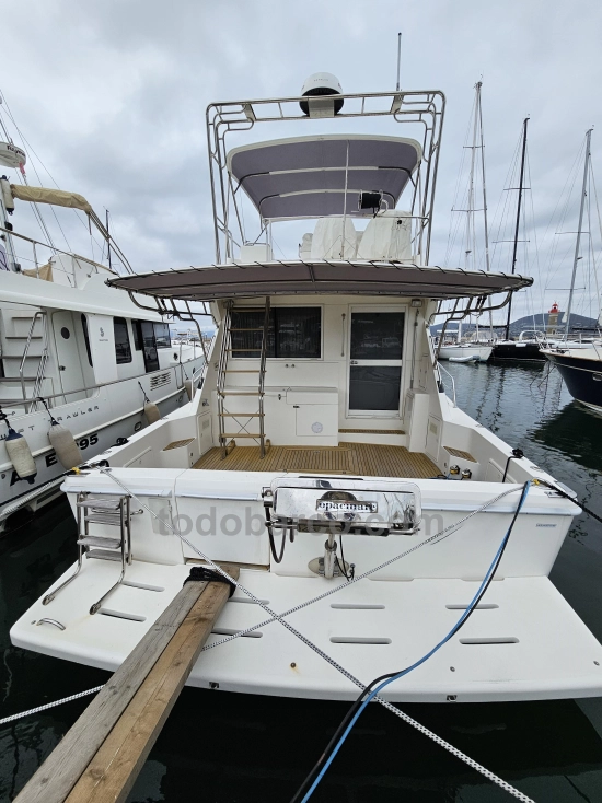 Riviera 43 Flybridge preowned for sale