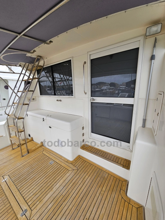 Riviera 43 Flybridge preowned for sale