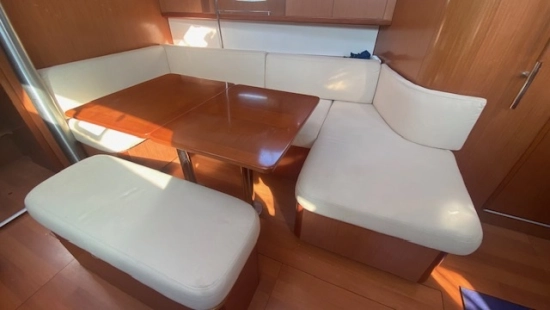 Beneteau Oceanis 40 preowned for sale