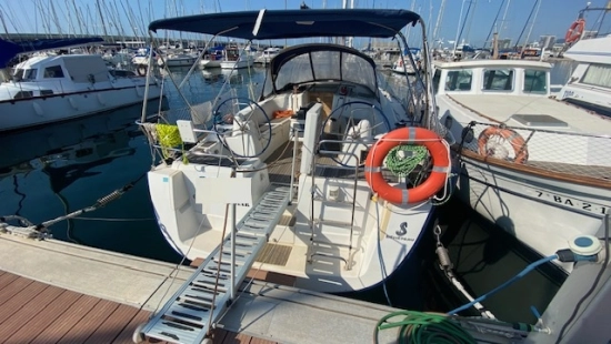 Beneteau Oceanis 40 preowned for sale