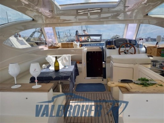 Cayman Yachts 43 WA d’occasion à vendre