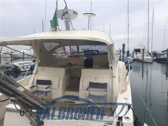 Cayman Yachts 43 WA d’occasion à vendre