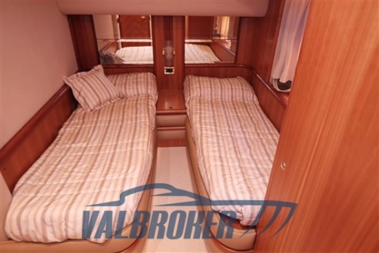 Azimut 68 d’occasion à vendre