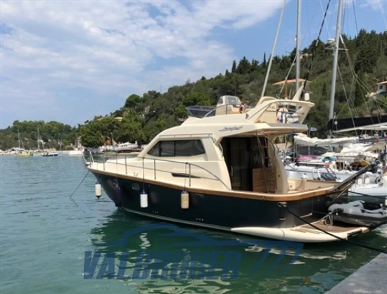 Portofino Marine 37 FLY d’occasion à vendre