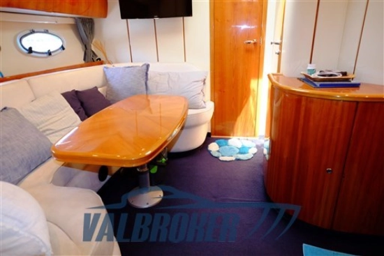 Princess Yachts V42 d’occasion à vendre