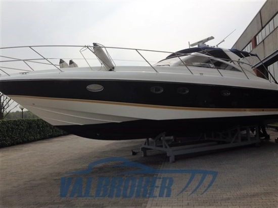 Princess Yachts V42 d’occasion à vendre