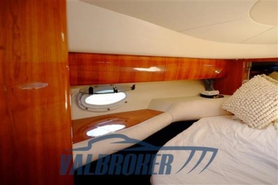 Princess Yachts V42 d’occasion à vendre