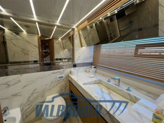 Galeon 680 FLY d’occasion à vendre