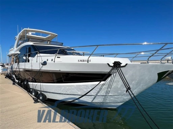 Galeon 680 FLY d’occasion à vendre