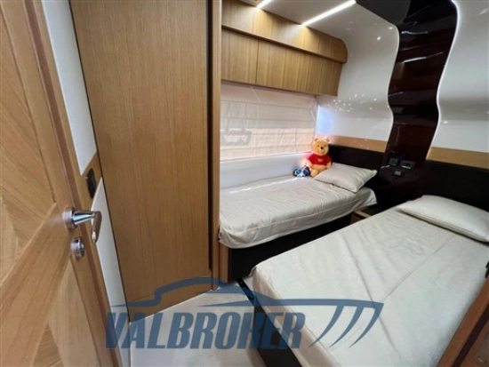 Galeon 680 FLY d’occasion à vendre