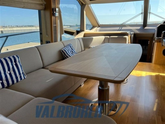 Galeon 680 FLY d’occasion à vendre