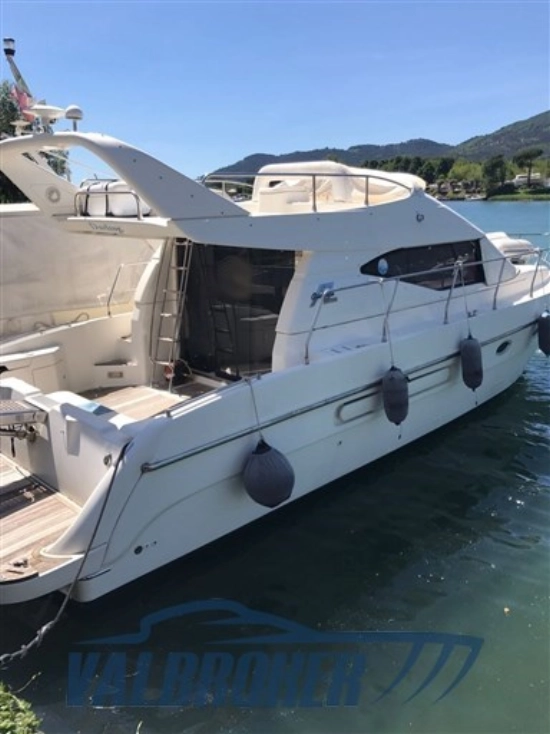 Azimut AZ 40 d’occasion à vendre